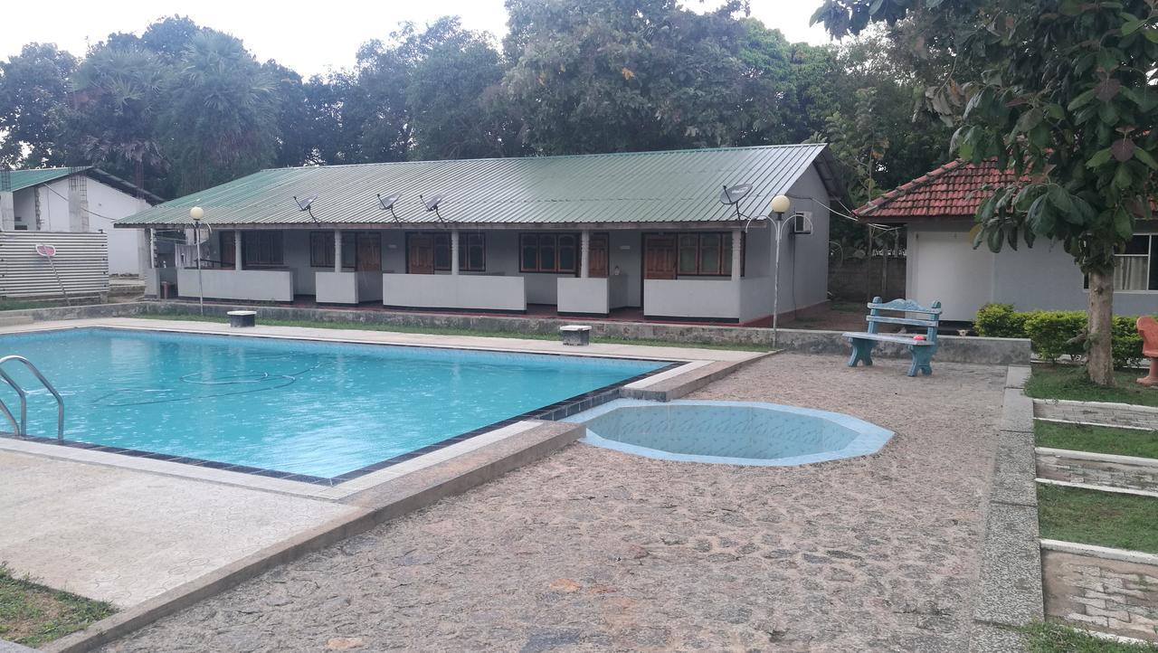 Friends Paradise Kilinochchi Экстерьер фото